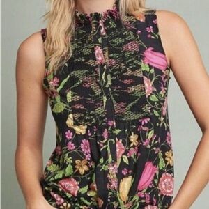 Anthropologie Akemi + Kin Women's Floral Sleeveless Size Blouse Medium